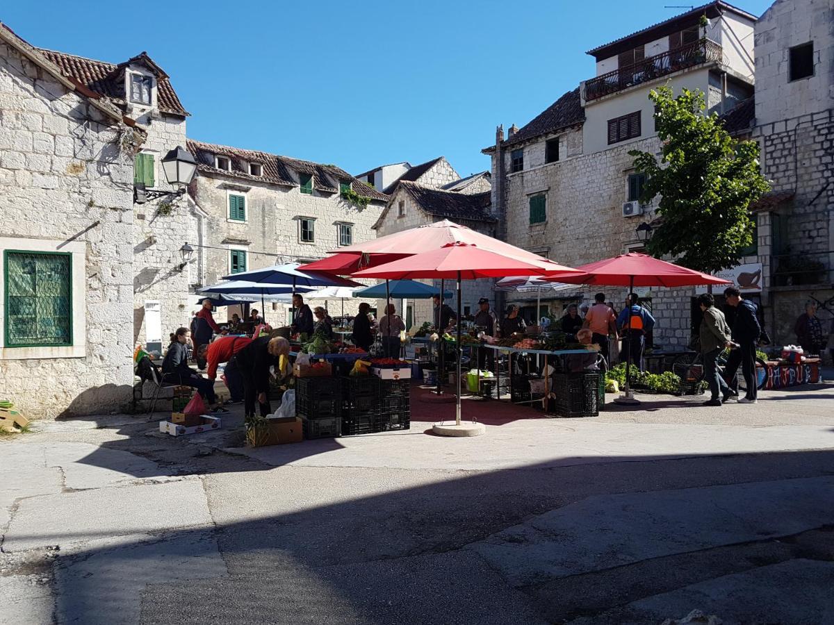 Vukovarska Rose Appartement Kaštela Buitenkant foto